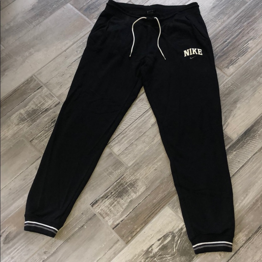 Black Nike sweatpants